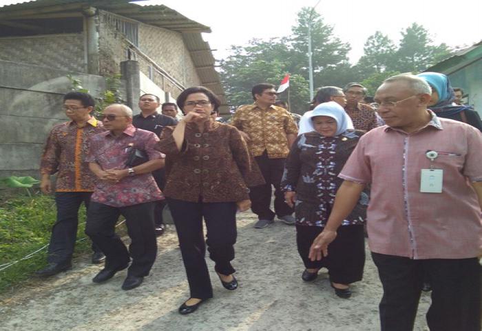 Penanggulangan Kemiskinan, Pemerintah Support Permodalan